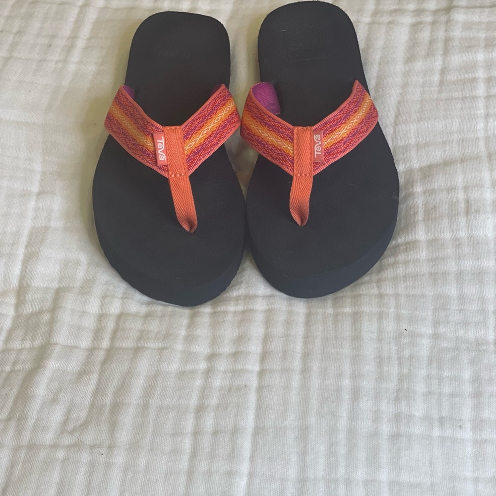 Teva Women’s Flip-Flop Sandals Size 6 Black with Orange-Pink Straps • Like New